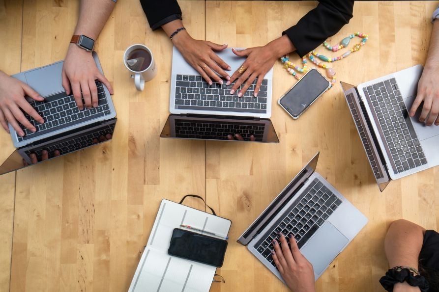 consulta AL-lavorare in team-893x595