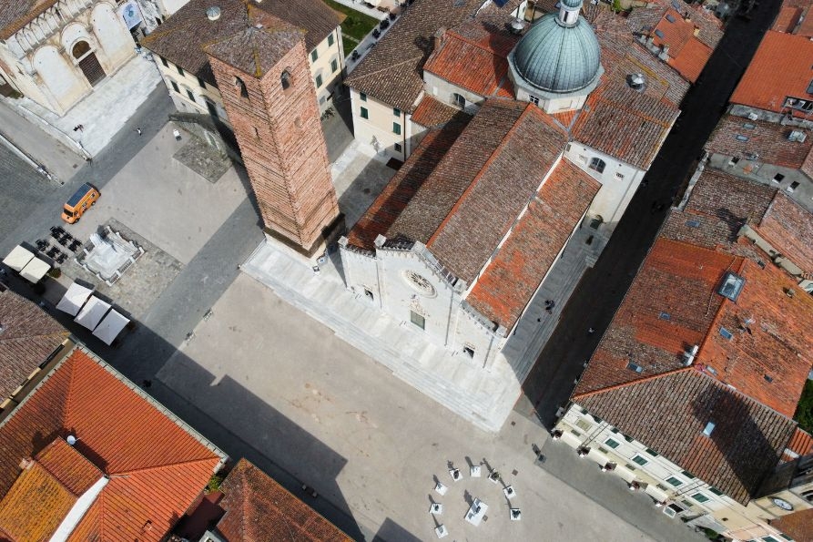 consulta AL-viaggio pietrasanta MB-893x595